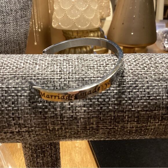 Shiny Silvertone Message Bangle Bracelet - Picture 2 of 8